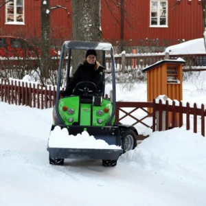 Bravo Rent Avant laader 225 Sakus Harjumaal Tallinnas kaevetööd, lume lükkamine, mulla vedu, maastikutööd, puurimistööd 2