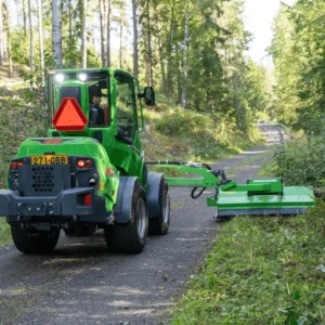 Bravo Rent Avant laadur 860 tõstetööd kaevetööd aukude puurimine jugiga juhita1