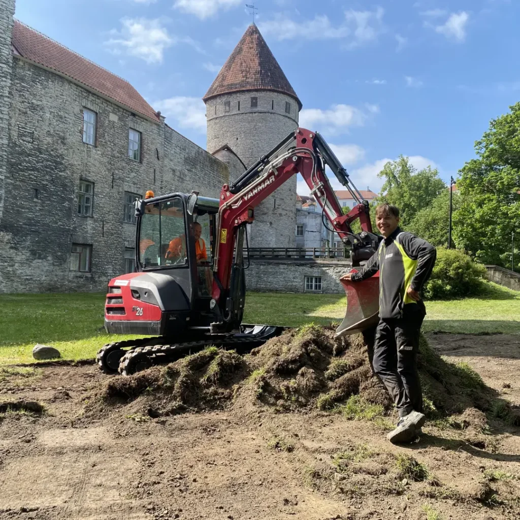 Bravo Rent teenused kaevetööd